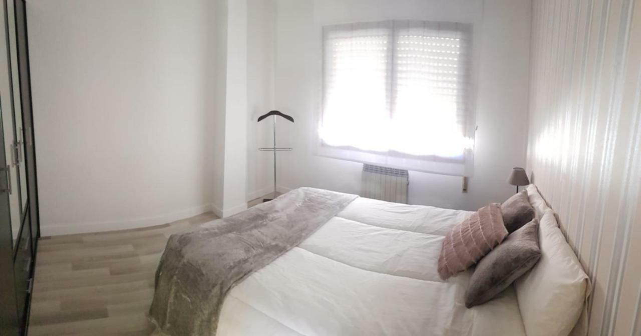 Apartamento "El Abuelo" Calahorra Buitenkant foto